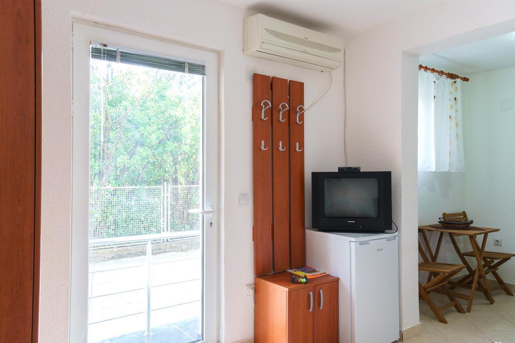 Apartments Lora Bar Zewnętrze zdjęcie