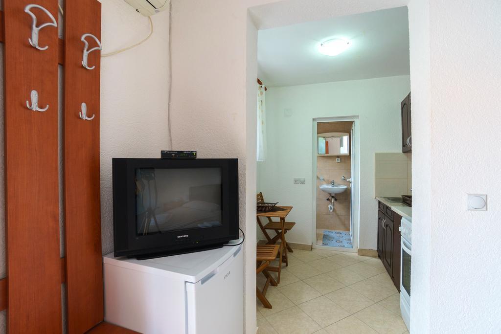 Apartments Lora Bar Zewnętrze zdjęcie