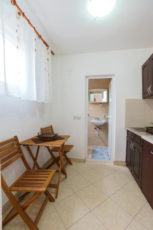 Apartments Lora Bar Zewnętrze zdjęcie