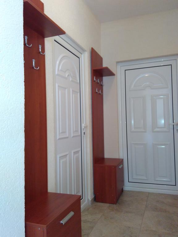 Apartments Lora Bar Zewnętrze zdjęcie