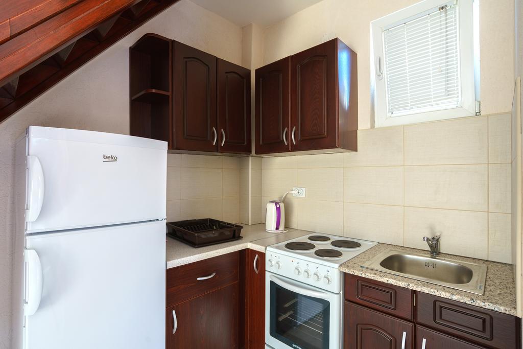 Apartments Lora Bar Zewnętrze zdjęcie
