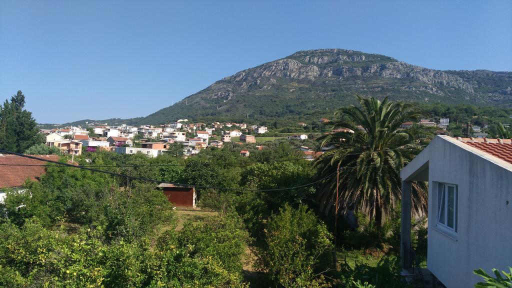 Apartments Lora Bar Zewnętrze zdjęcie